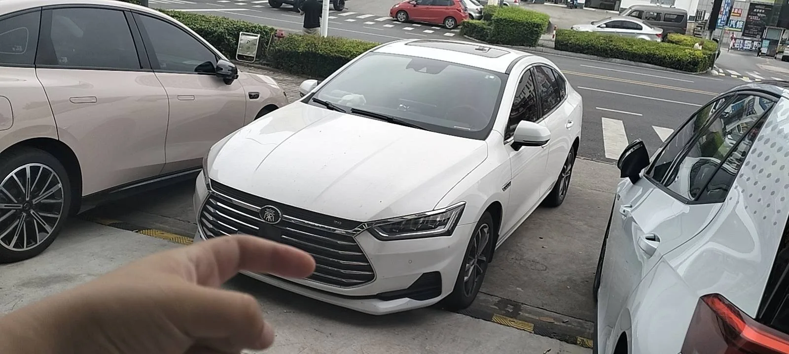 2018 Qin Pro 1.5TI Automatic Smart Connect "Fengyao" Edition