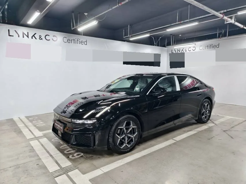 Lynk & Co 2026 Model Year Lynk & Co 10 701 Long Range Ultra Automatic Transmission