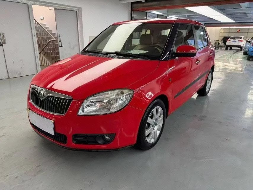 Skoda Rapid 2011 Model Year 1.6L Automatic "Cool Black" Edition