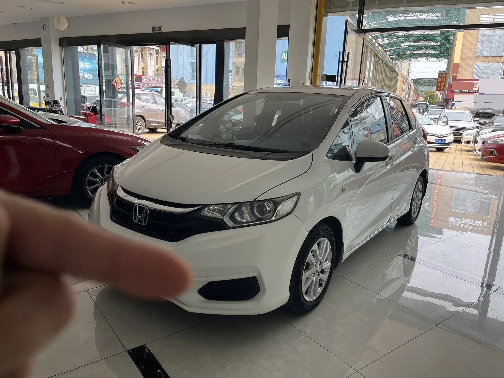 Honda Fit 2018 1.5L CVT Comfort Sunroof Edition