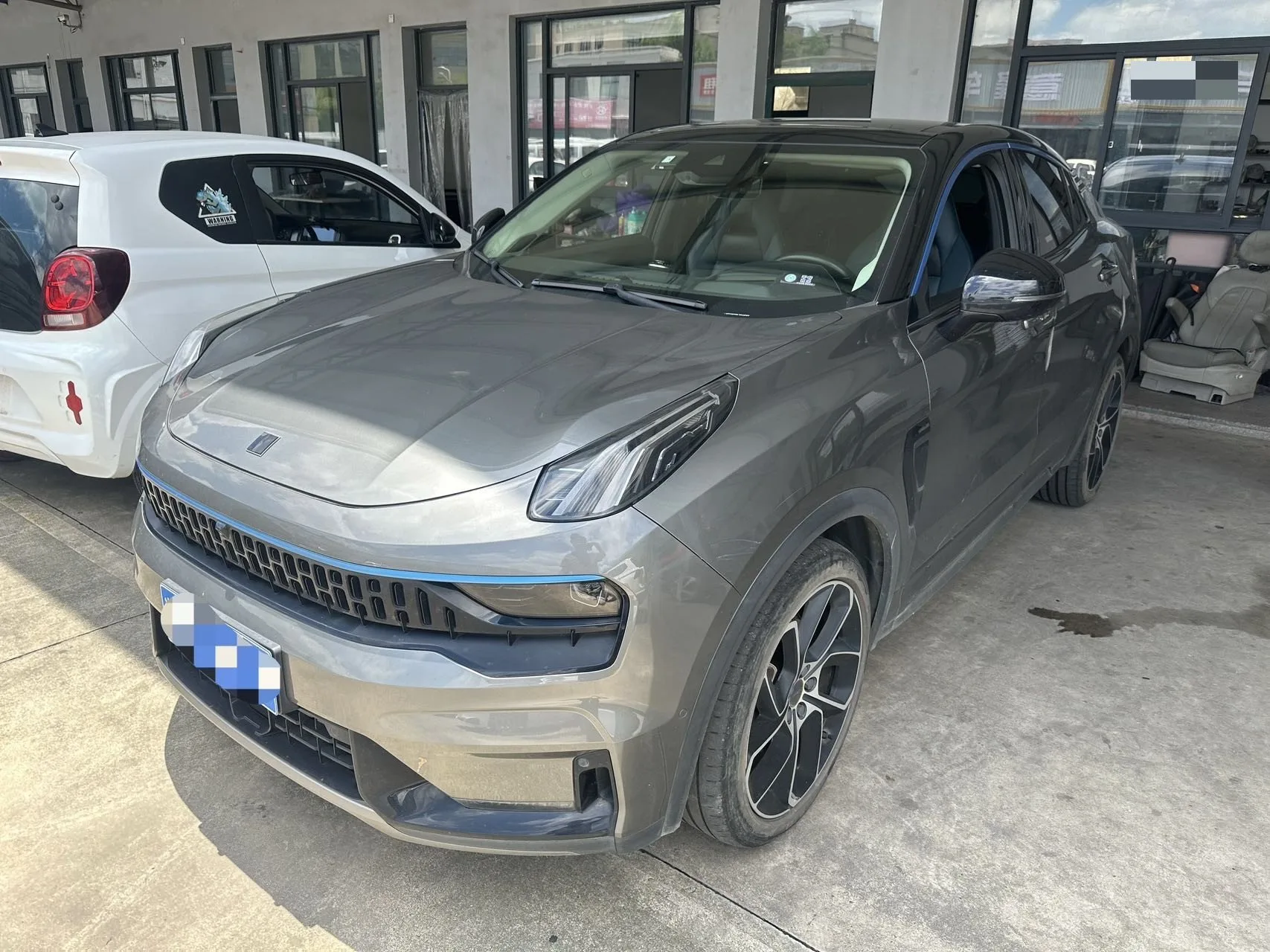 Lynk & Co 05 2020 2.0TD Two-Wheel Drive Halo