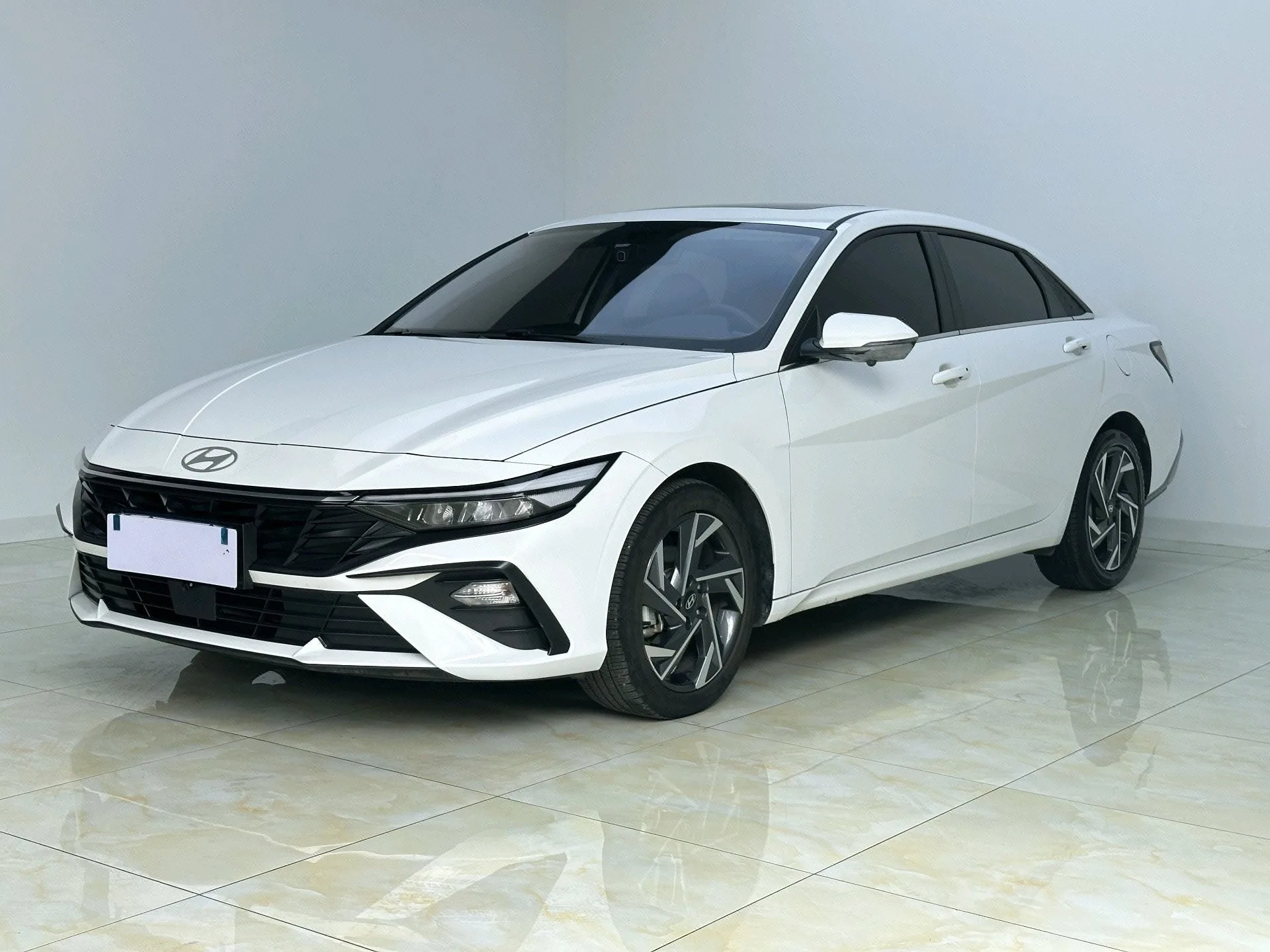 Hyundai Elantra 2023 1.5L CVT GLX Elite Edition