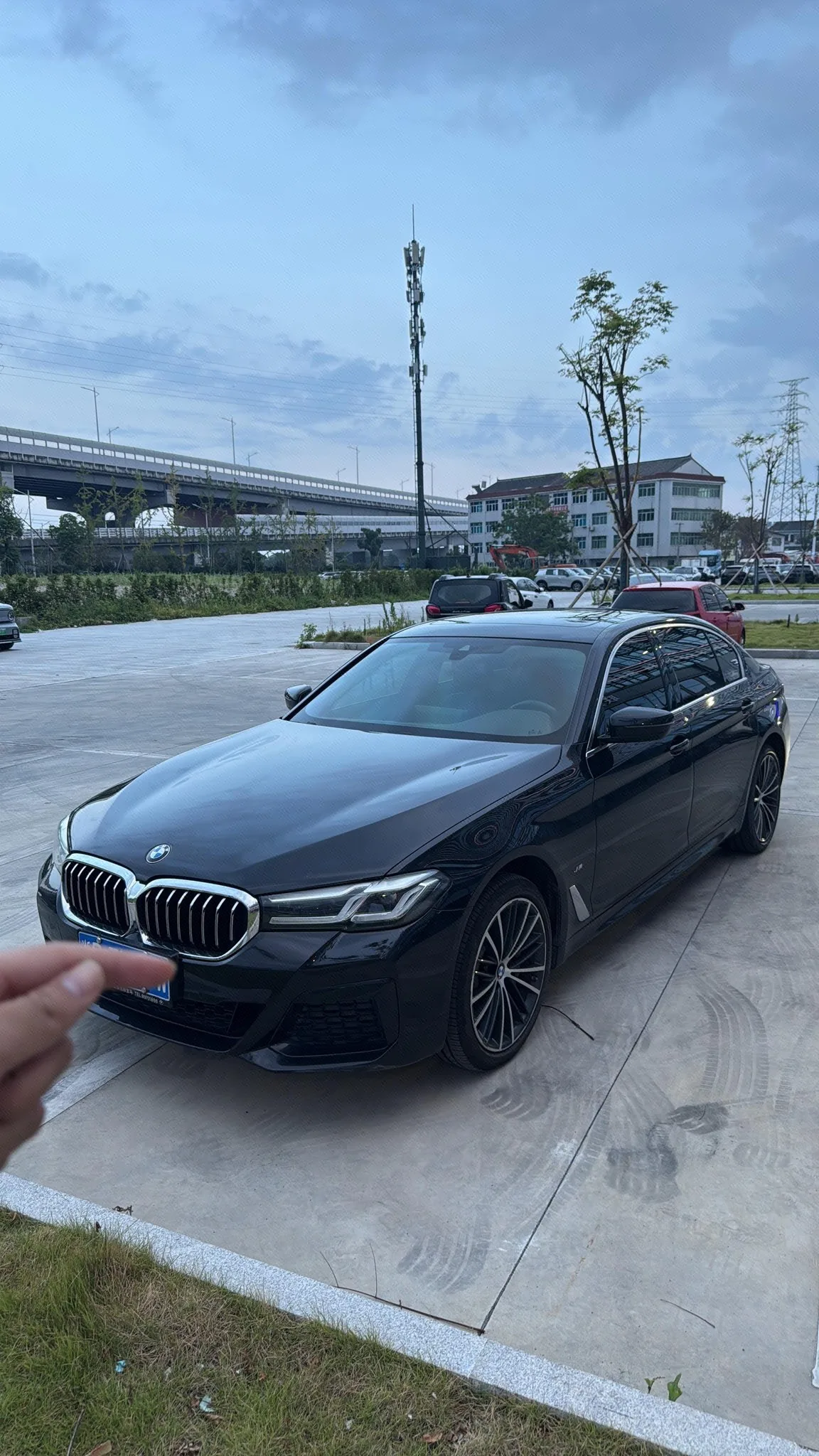 BMW 5 Series 2022 Facelift II 530Li Leading Luxury Package