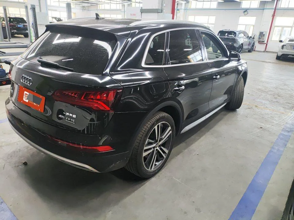 Audi Q5L 2018 45 TFSI Premium Elegance Edition (National V Emission Standard)