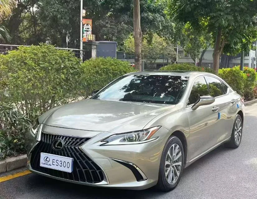 Lexus ES 2022 300h Premium Edition