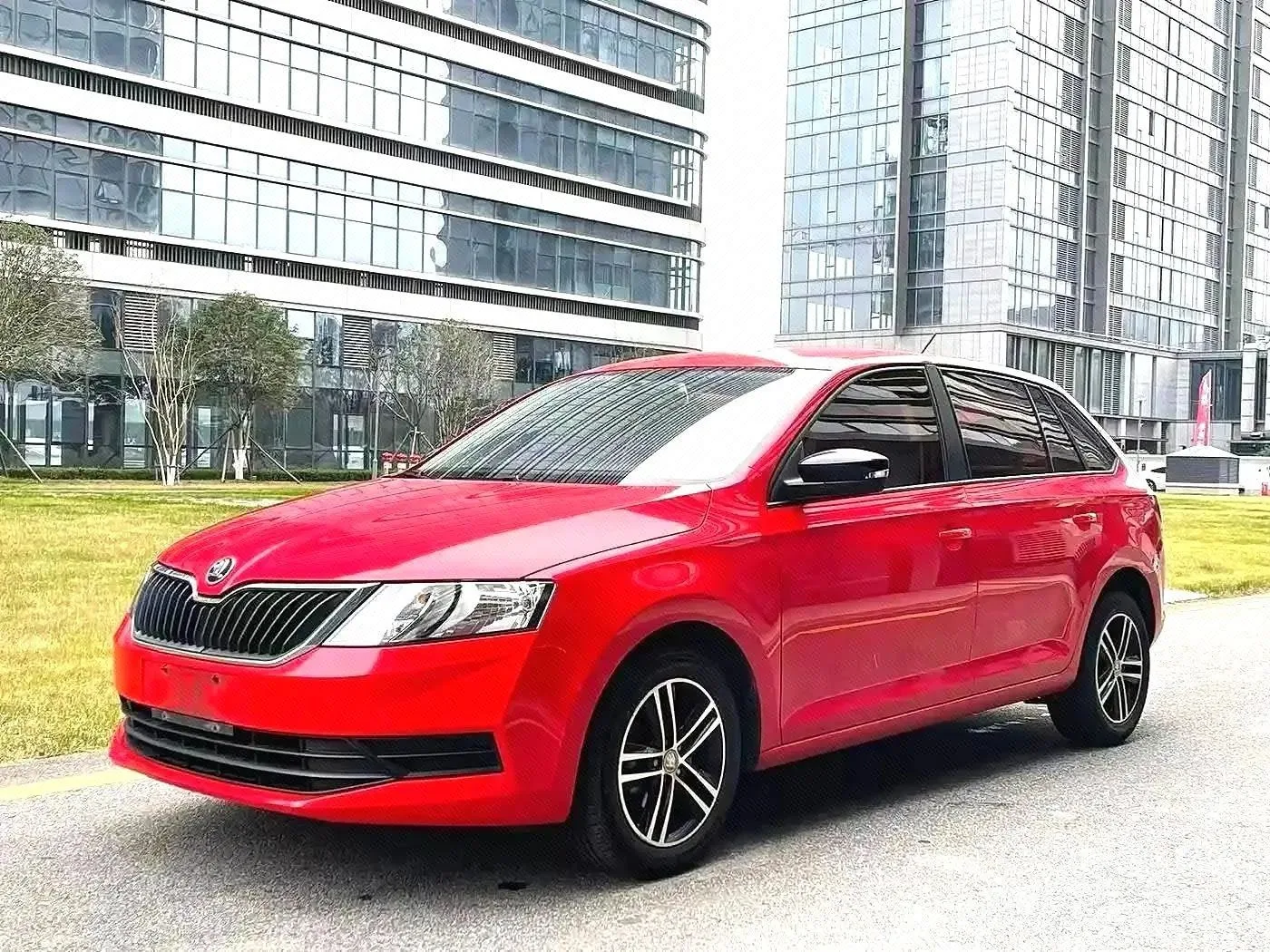 Xindong 2016 Facelift 1.6L Automatic Chuangxing Edition