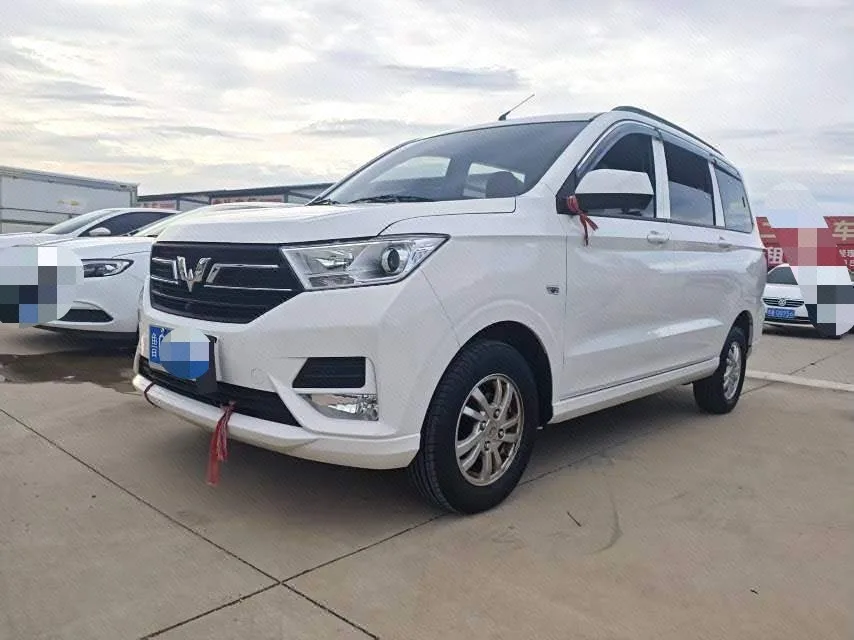 Wuling 2021 Hongguang S 1.5 Comfort (facelift) Manual Transmission