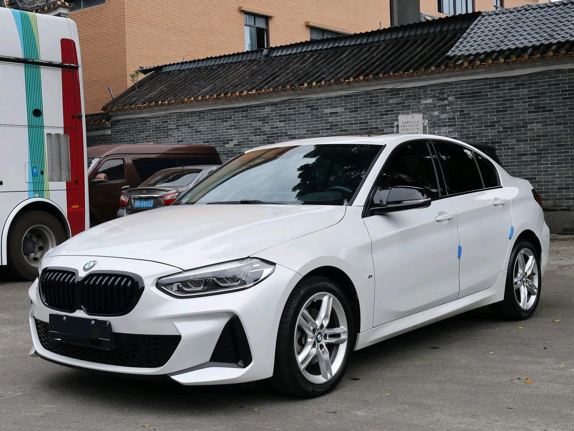 2023 BMW 1 Series 120i 1.5T M Sport Shadow Edition Automatic