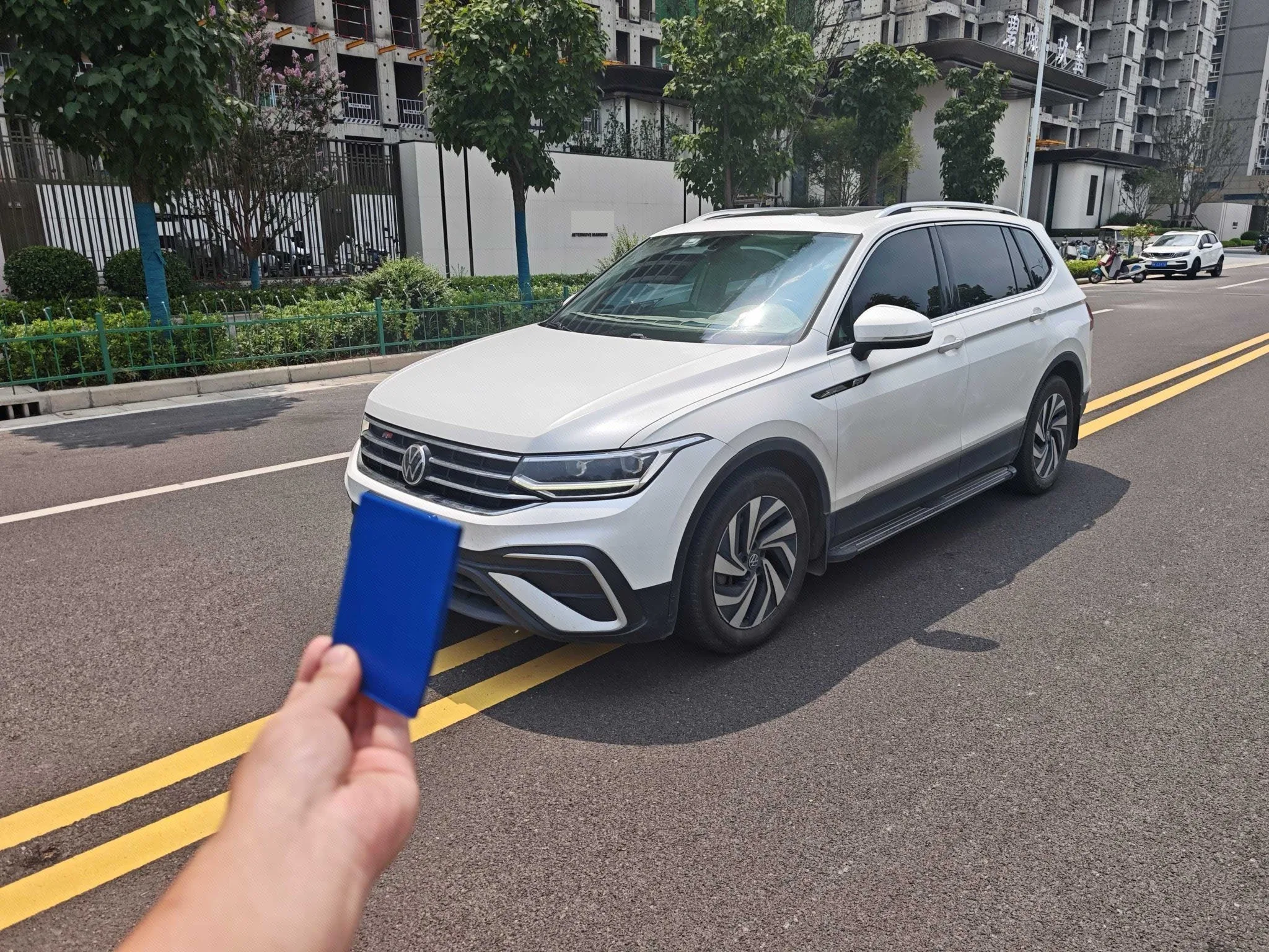 Tiguan L 2022 330TSI Automatic 2WD Smart Edition