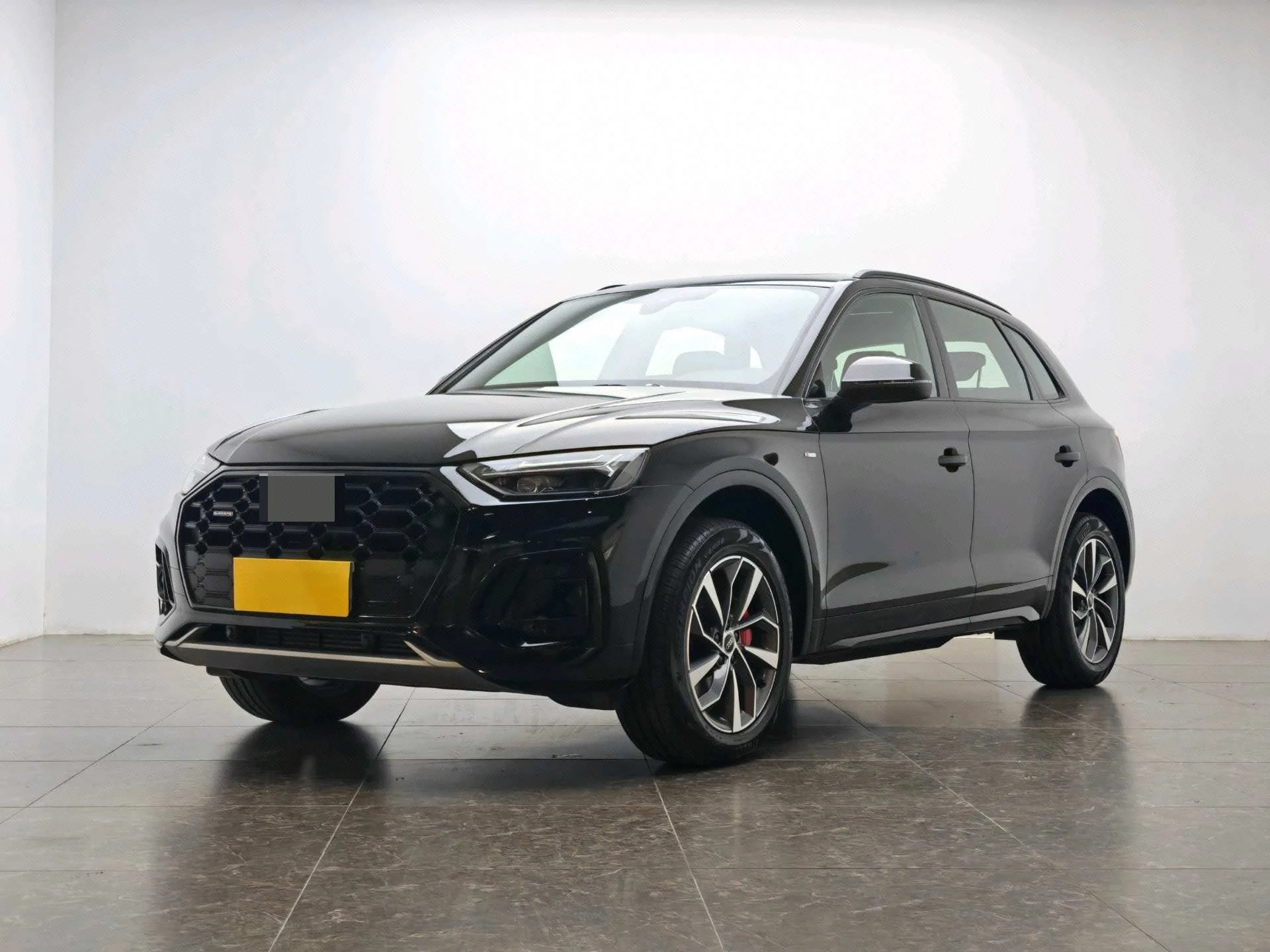 Audi 2025 Q5L 2.0TFSI 40TFSI Fashion Dynamic Automatic