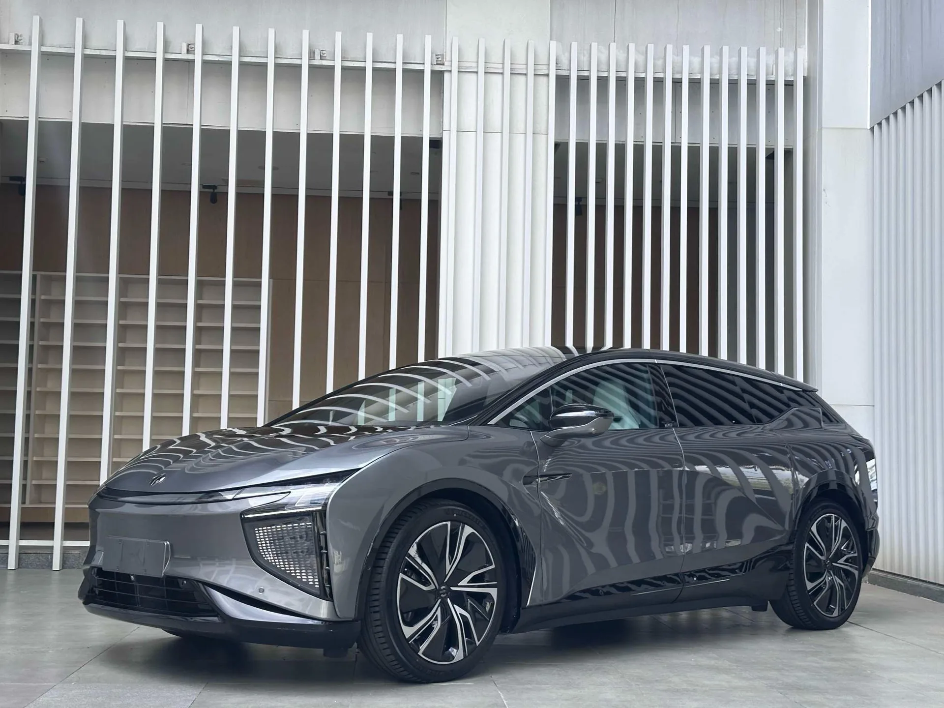 HiPhi X 2021 Flagship Edition 6-seater