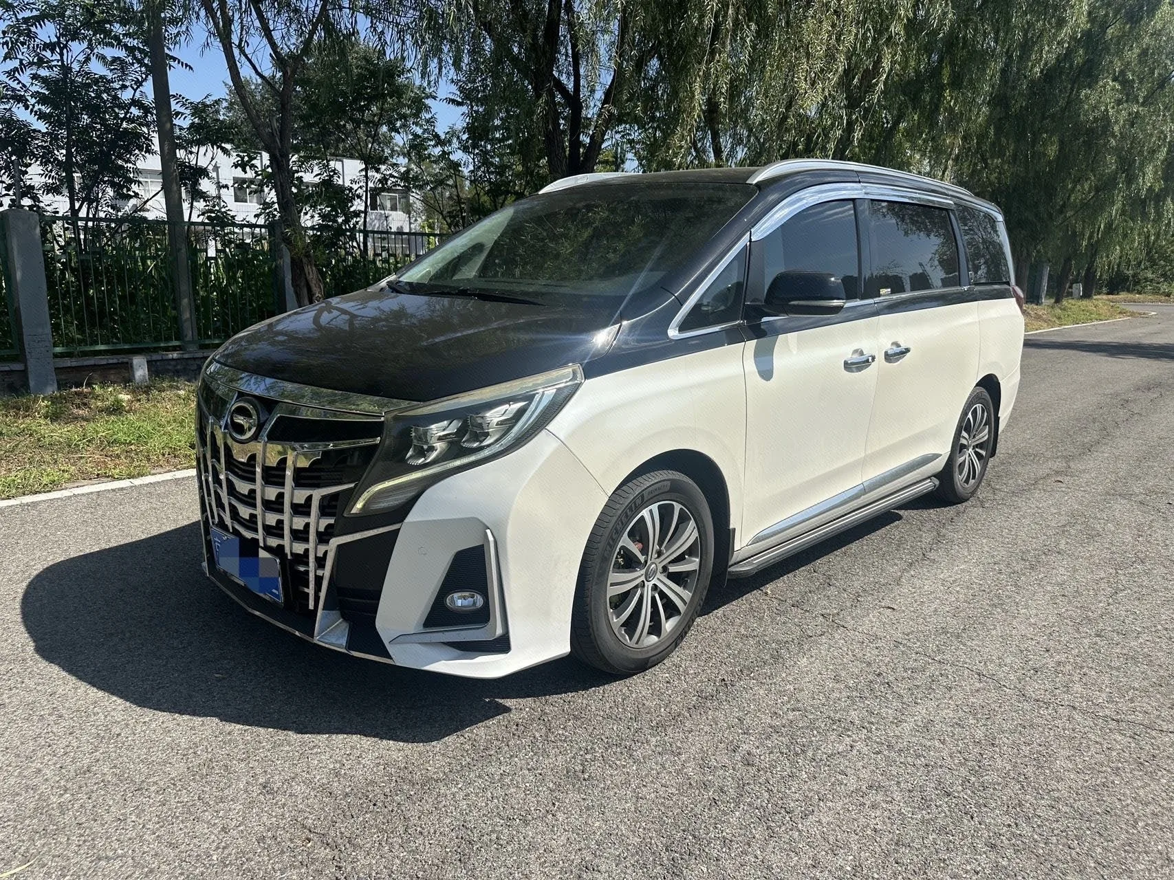 GAC Trumpchi M8 2018 Model Year 320T Premium Edition