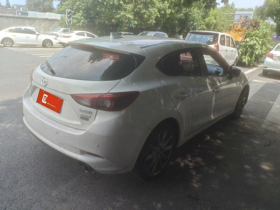 2017 Mazda3 Axela Hatchback 2.0L Automatic Luxury Edition, China V Emission Standard