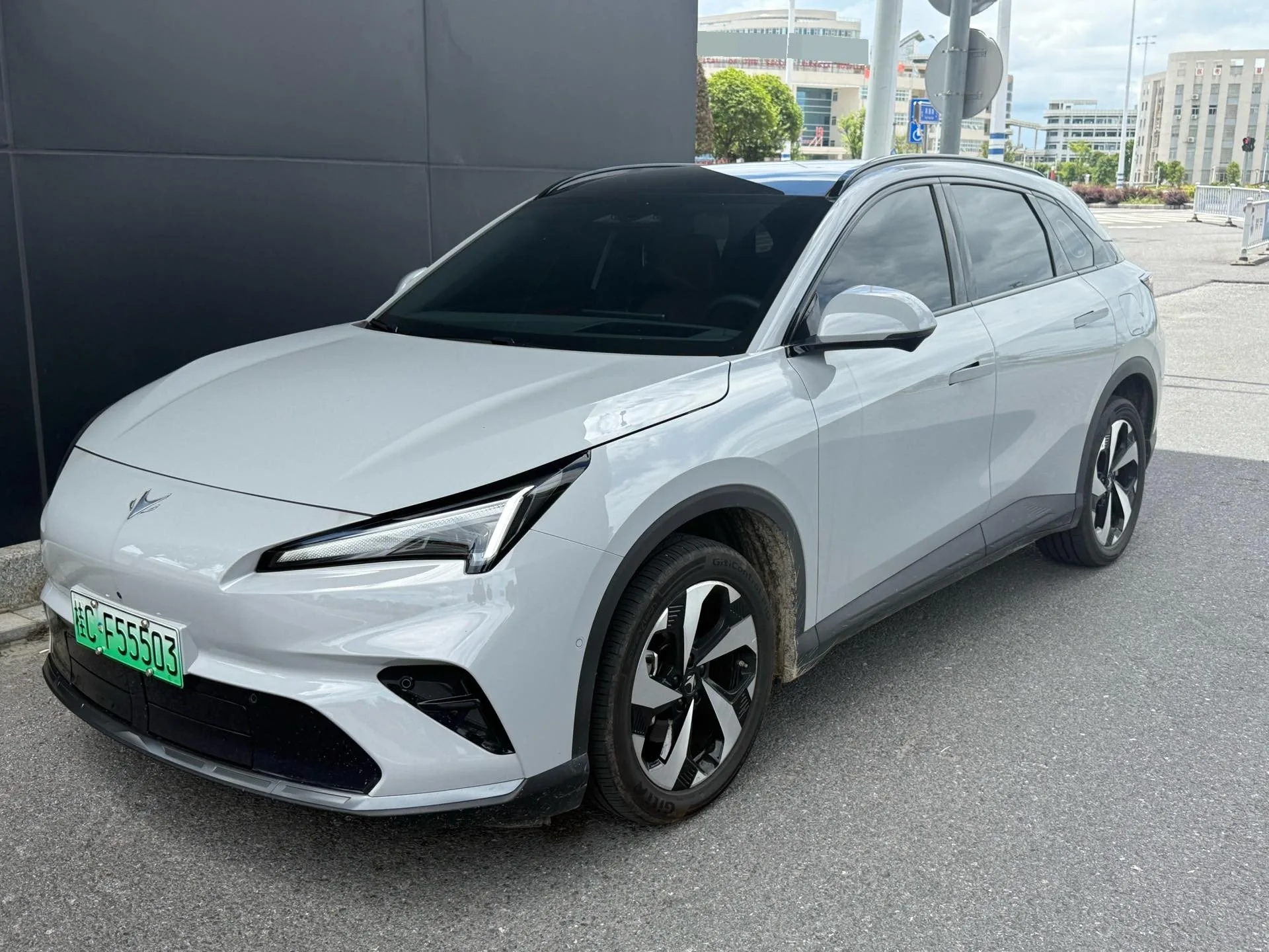 ARCFOX 2026 αT5 (Alfa T5) 215 Yuanjing Smart Edition Automatic Transmission