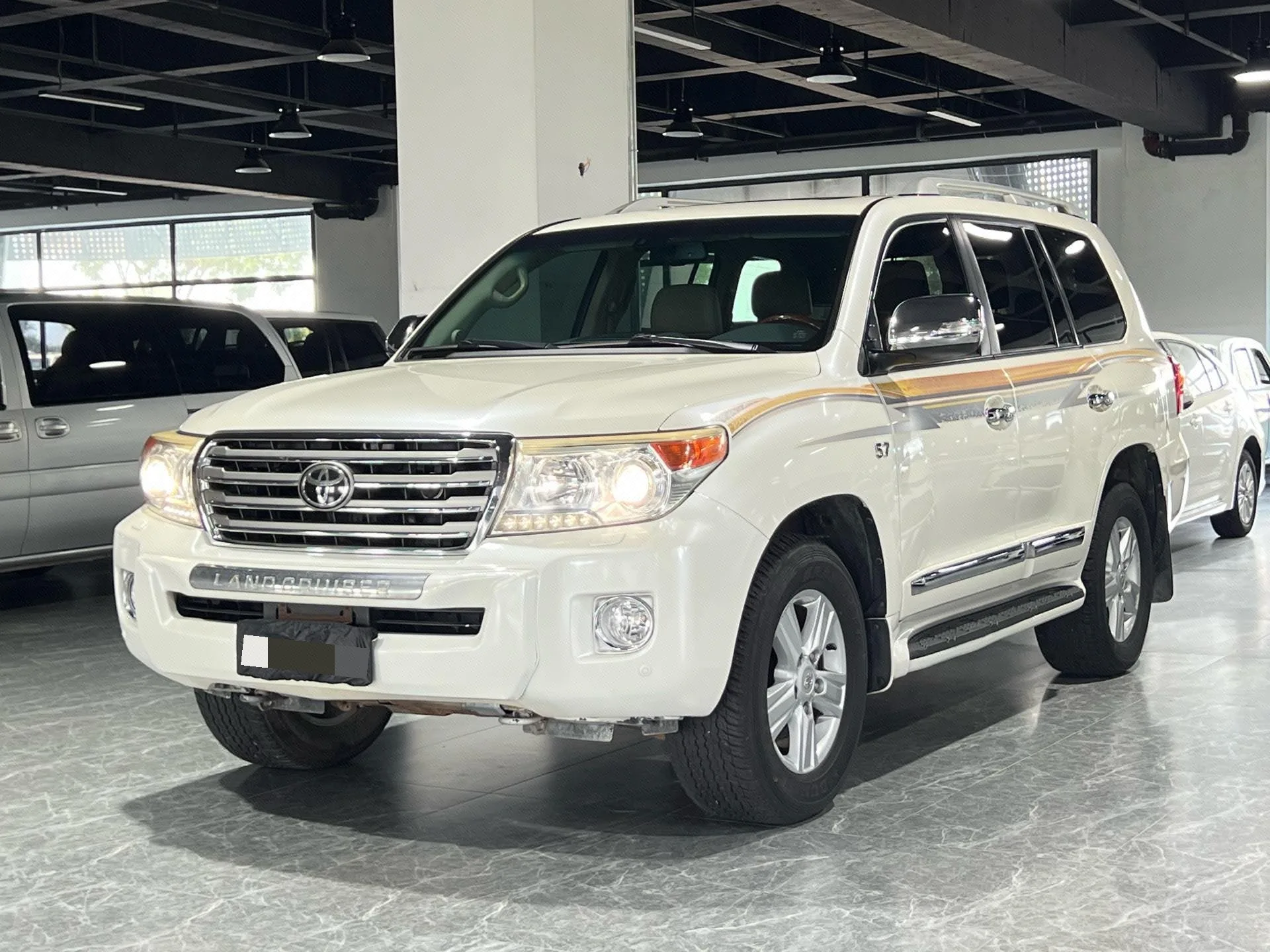 Toyota Land Cruiser (Imported) 2012 Model Year Land Cruiser 5.7 Middle East Edition Automatic Transmission