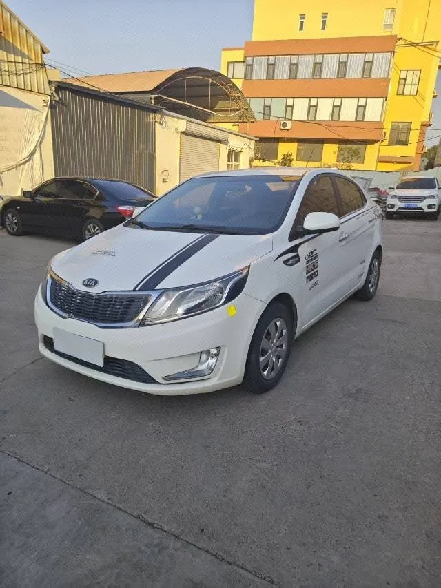 Kia K2 2012 Sedan 1.4L AT GLS Anniversary Edition