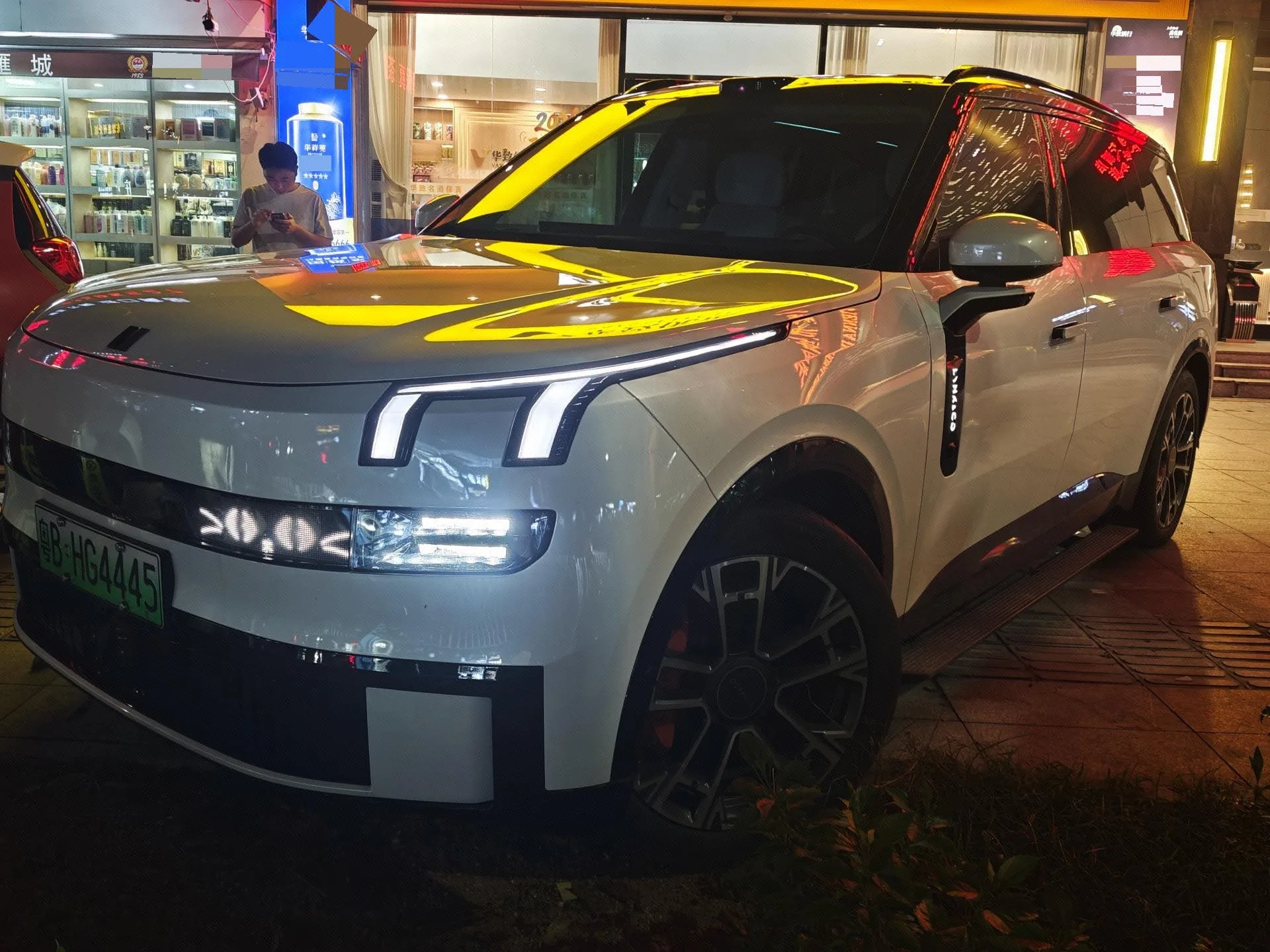 Lynk & Co 900 2025 1.5T Ultra