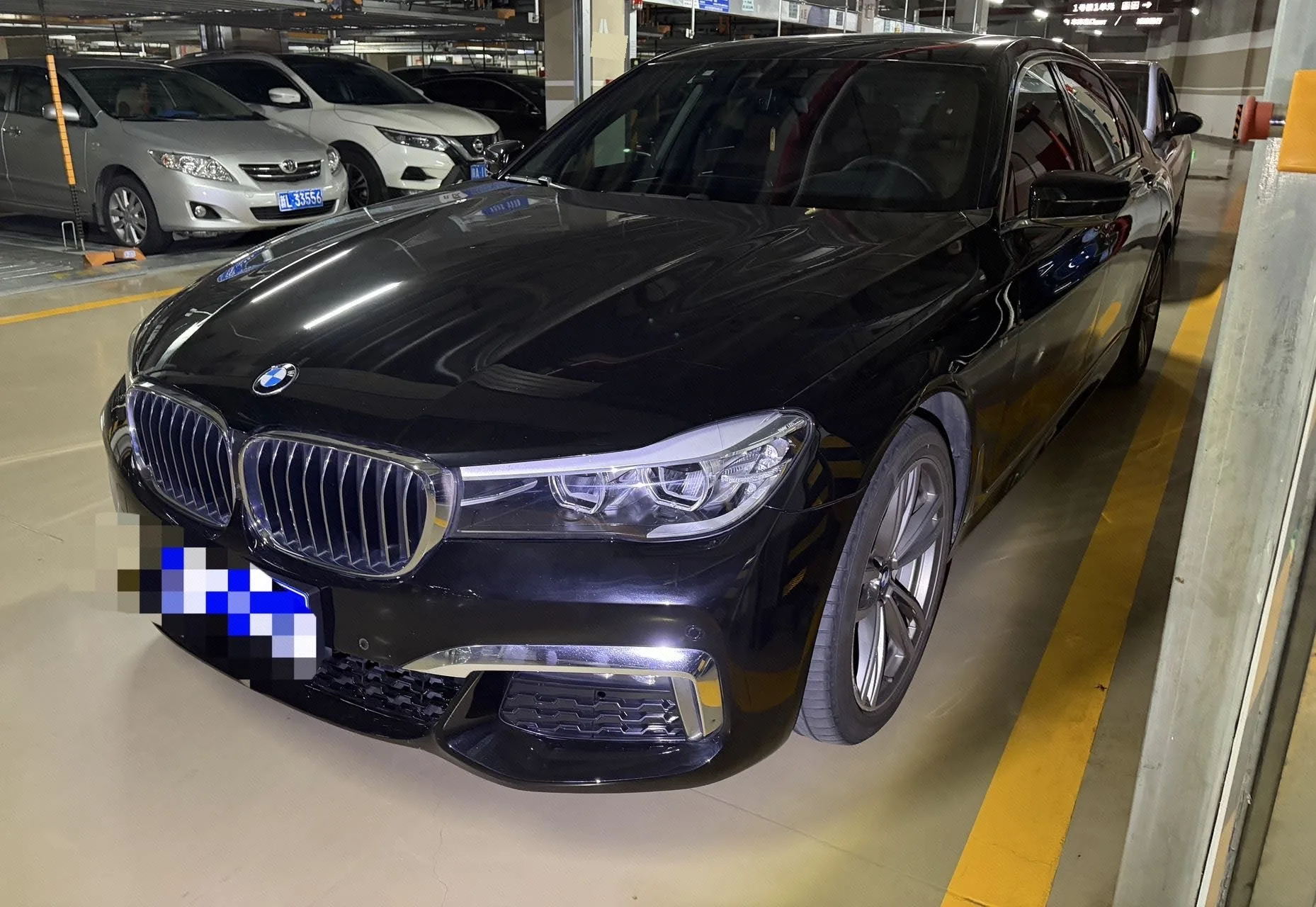 2018 BMW 7 Series 730Li Leading Edition M Sport Package
