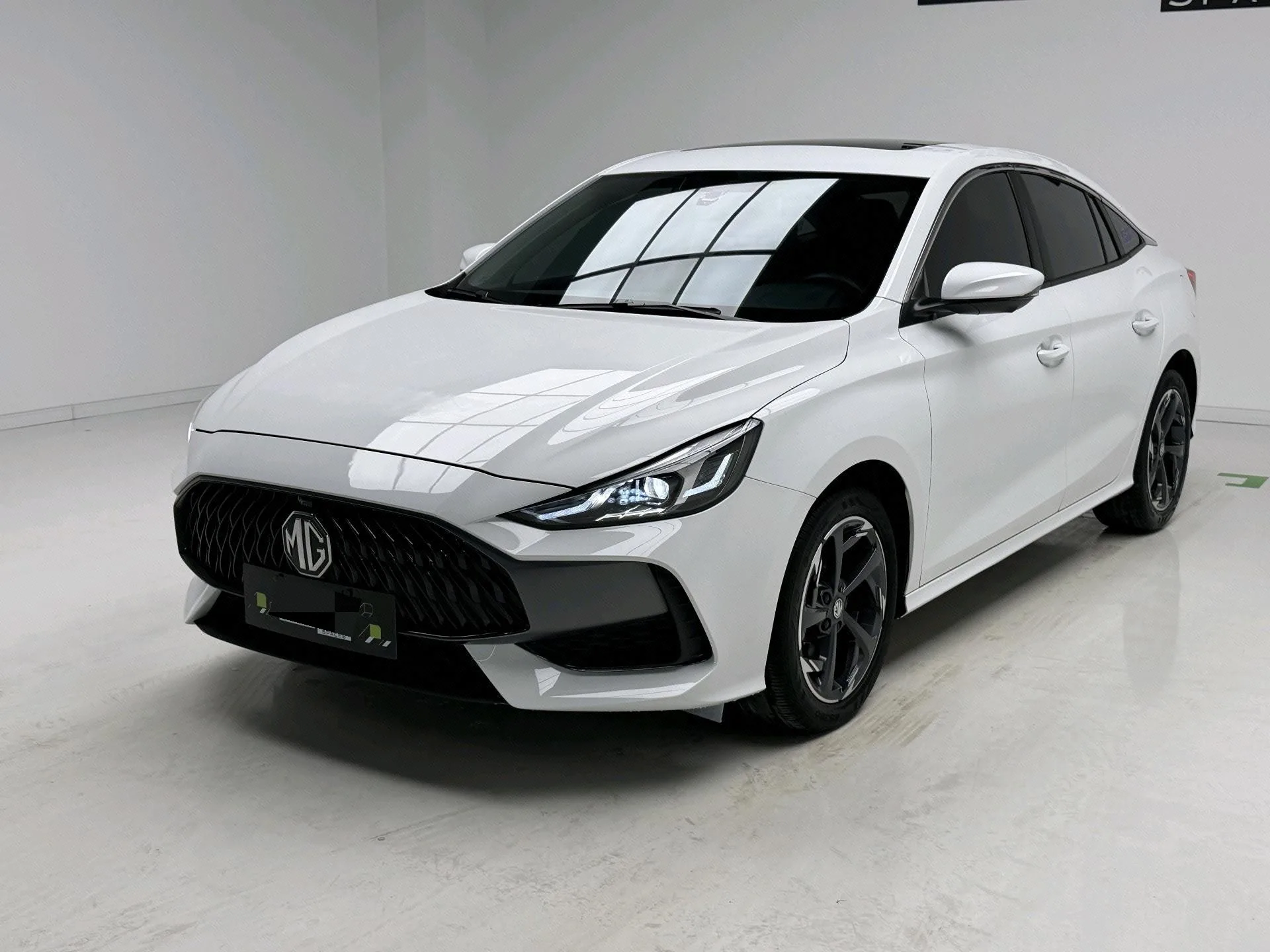 MG5 2023 180DVVT CVT Luxury Edition