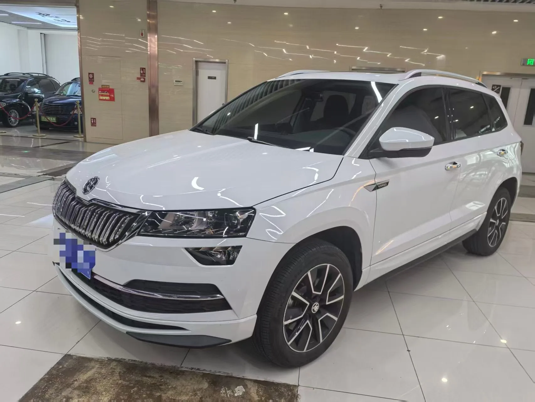 Karoq 2023 TSI280 Premium Edition