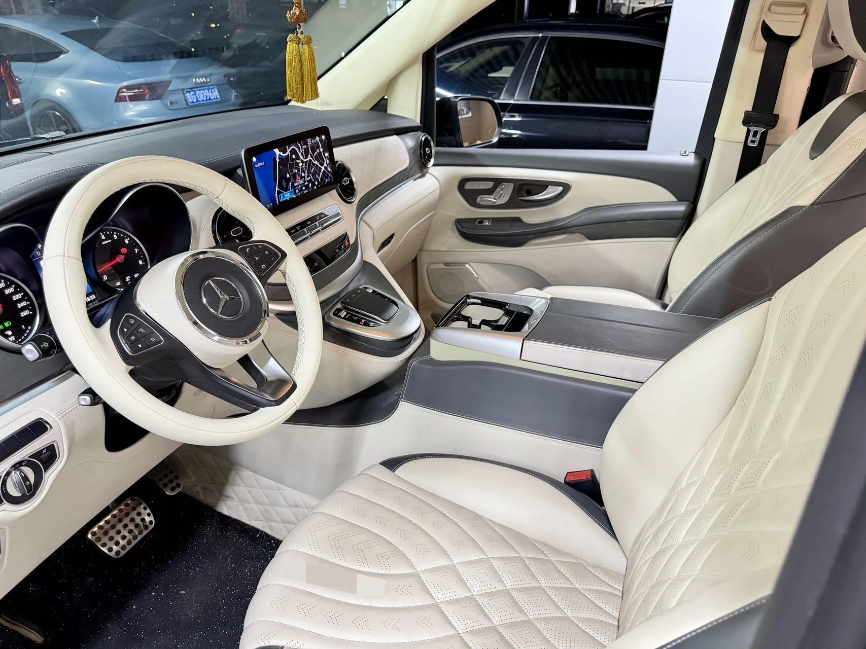 Mercedes-Benz V-Class 2020 V 260 L Long Wheelbase Luxury Edition