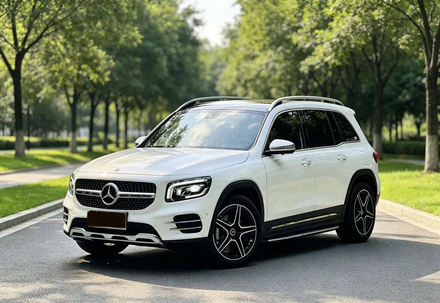 Mercedes-Benz GLB 2021 Fashion Edition