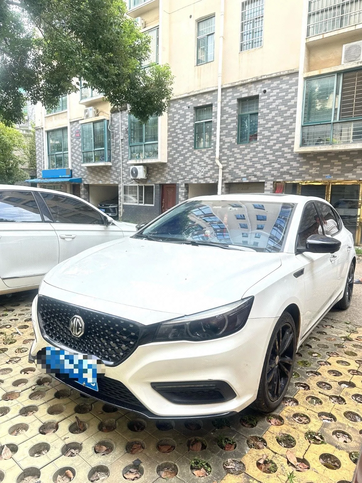 MG6 2019 Model Year 20T Automatic Trophy Competition Edition + BOSE Audio Luxury Package