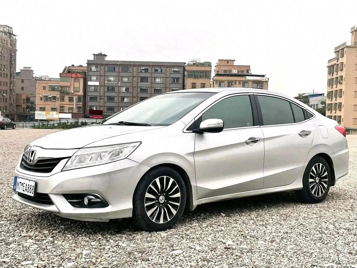 Honda Crider 2013 1.8L Automatic Deluxe Edition