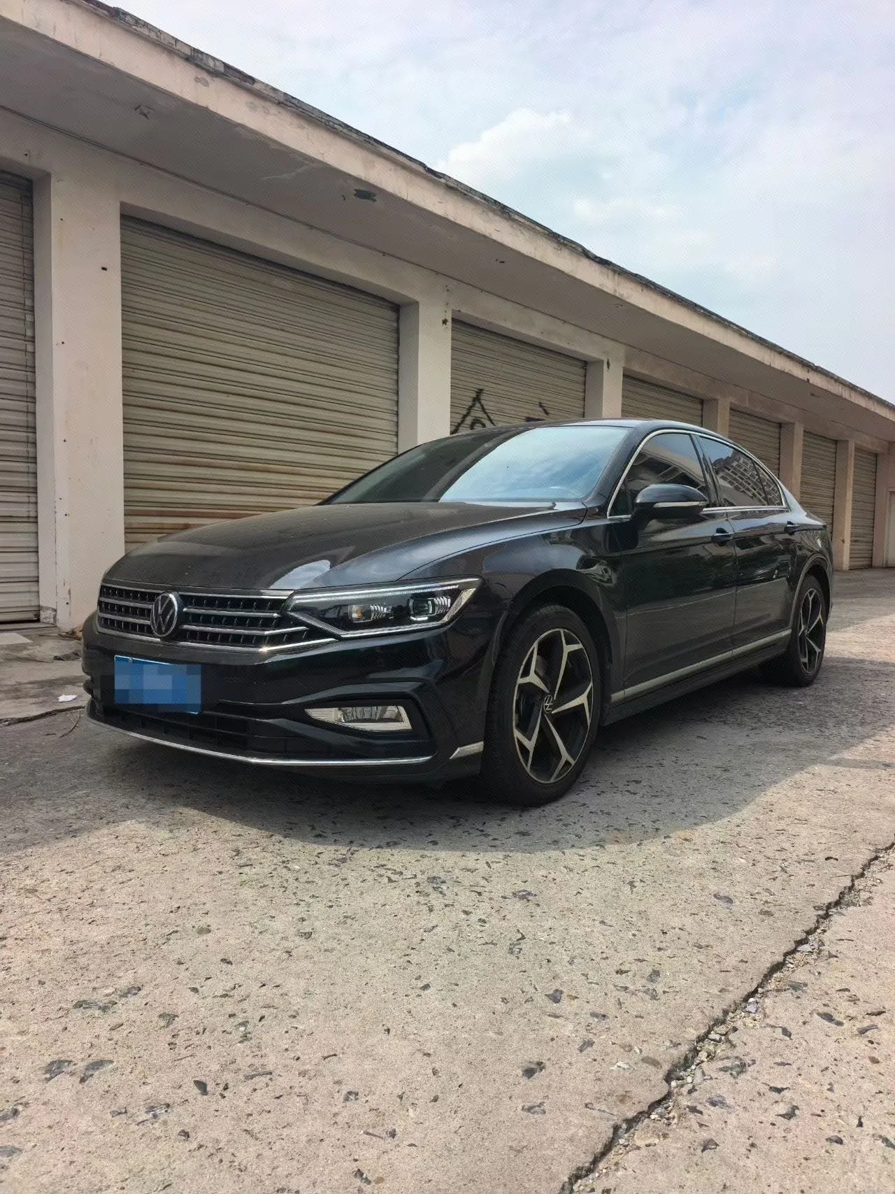Volkswagen 2023 Magotan 2.0TSI 330TSI 2 Millionth Unit Commemorative Edition Leading Model Automatic Transmission