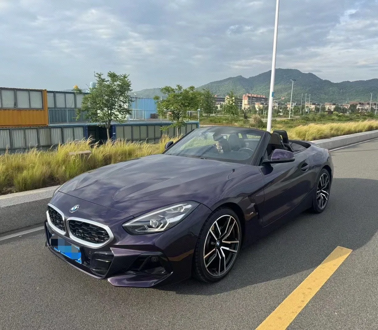 BMW Z4 (Imported) 2023 Model Year Z4 sDrive25i 2.0T M Sport Night Line Package, Automatic Transmission