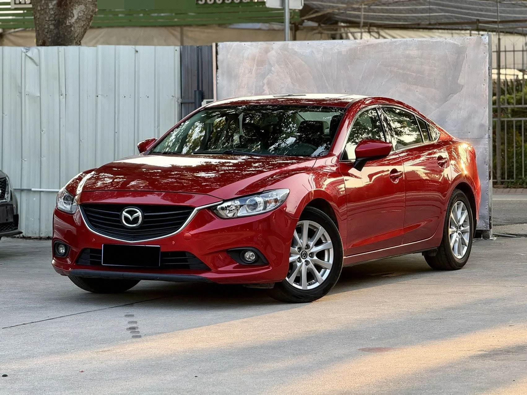 Mazda6 Atenza 2015 2.0L Blue Sky Luxury Edition