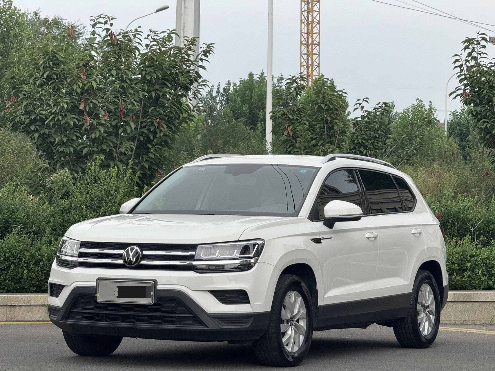 Tharu 2022 280TSI 2WD Fashion Edition