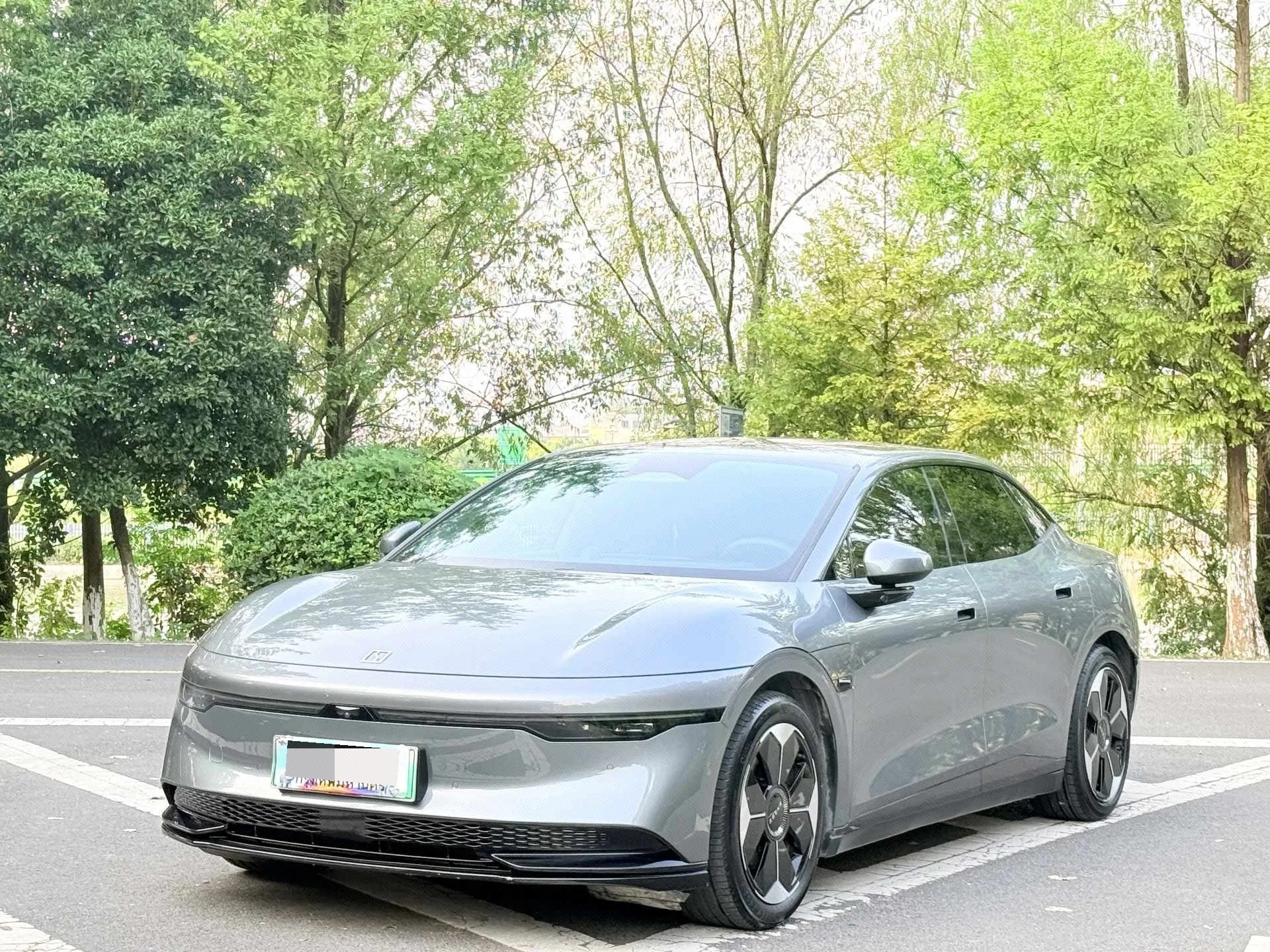 Jike 007 2024 Rear-Wheel Drive Intelligent Driving Edition 75kWh