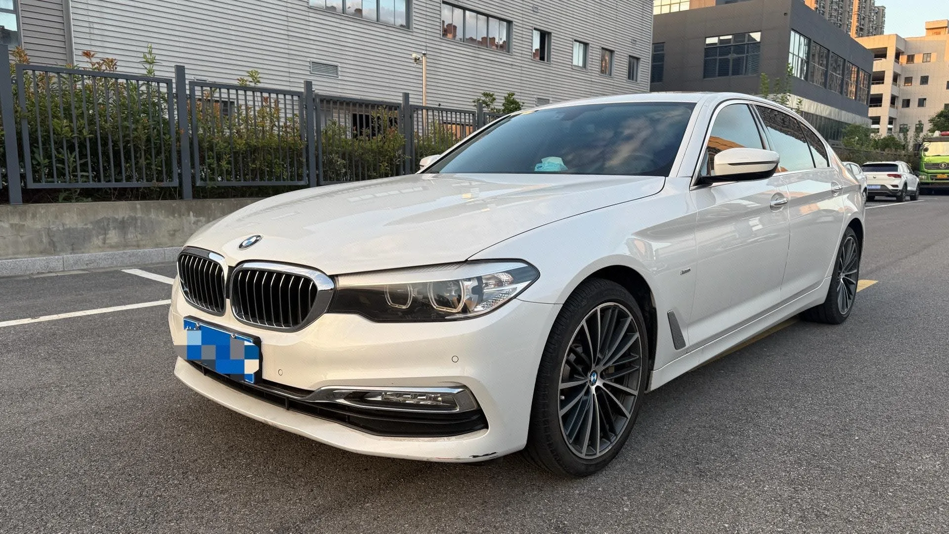 2018 BMW 5 Series (Facelift) 530Li xDrive Luxury Package