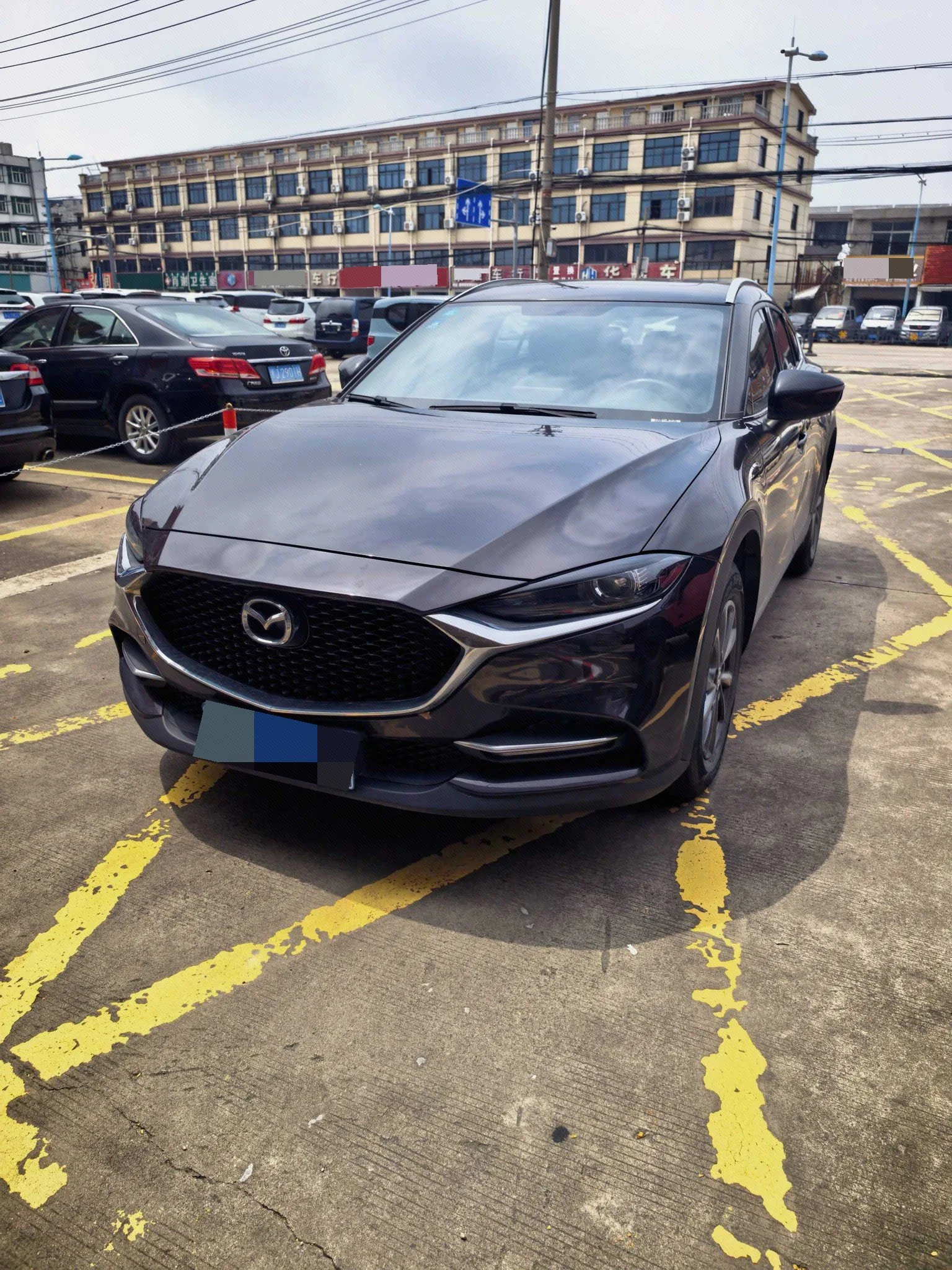 Mazda CX-4 2020 2.0L Automatic 2WD Blue Sky Premium Edition