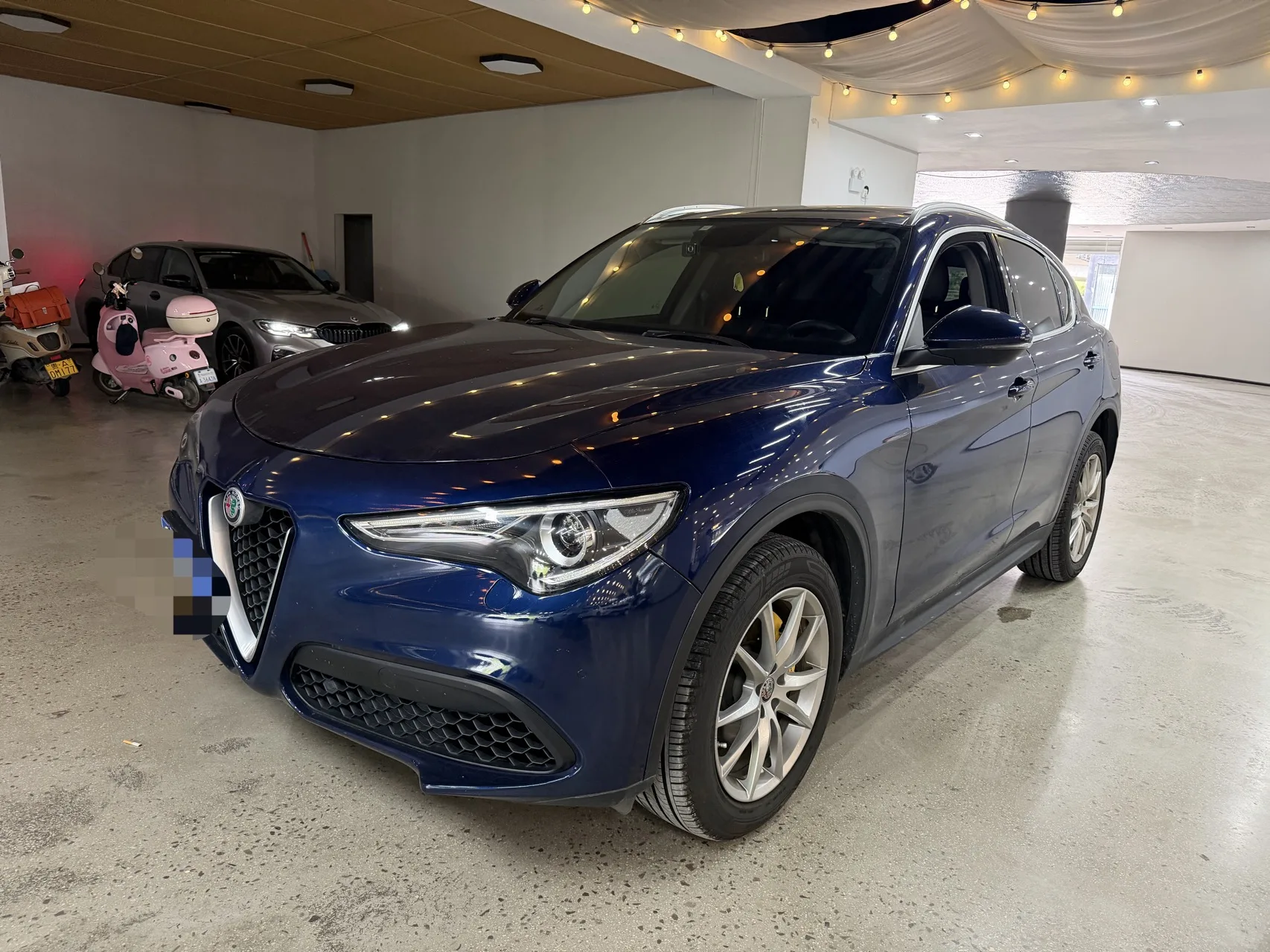 2017 Stelvio 2.0T 280HP Luxury Edition