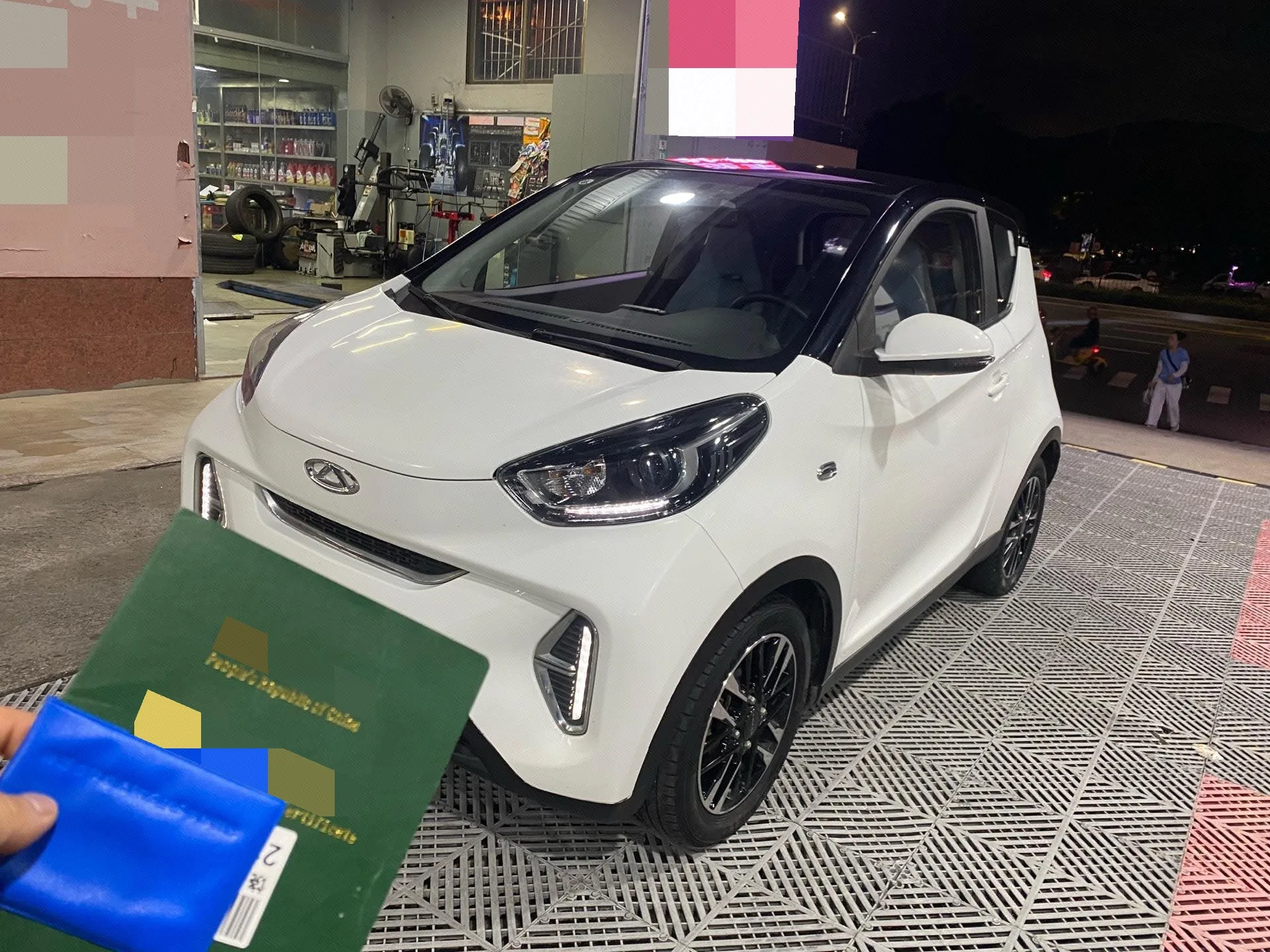 Little Ant 2022 Model, Sweet Pink Version, Half-Sugar Edition, Lithium Iron Phosphate, 30kW, 301km/h