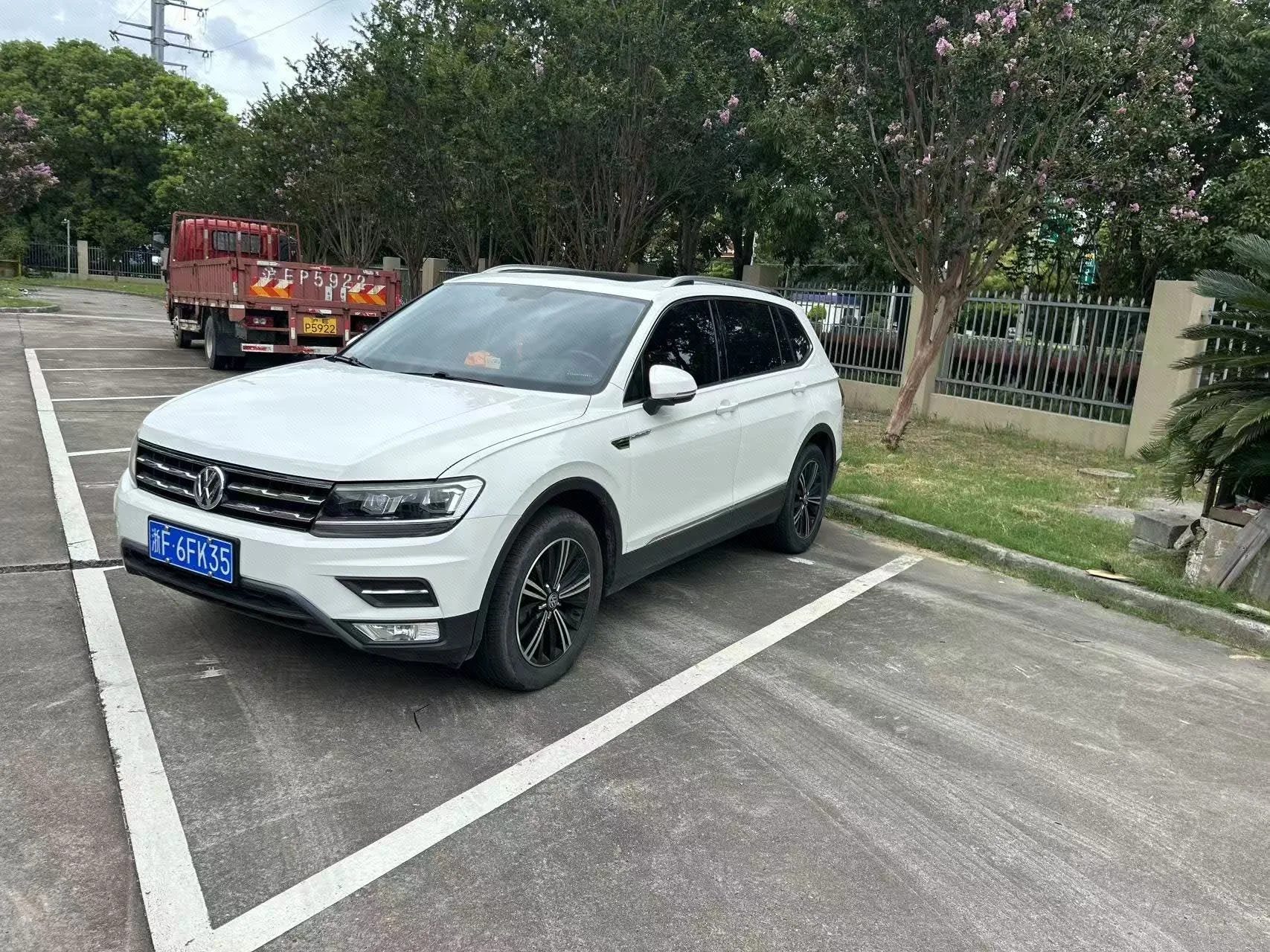 Tiguan L 2020 330TSI Automatic 2WD Panoramic Comfort Edition (China VI Emission Standard)