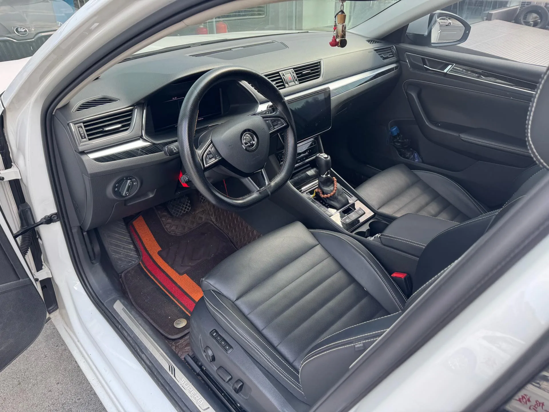 Skoda Superb 2023 Facelift TSI330 DSG Luxury Edition