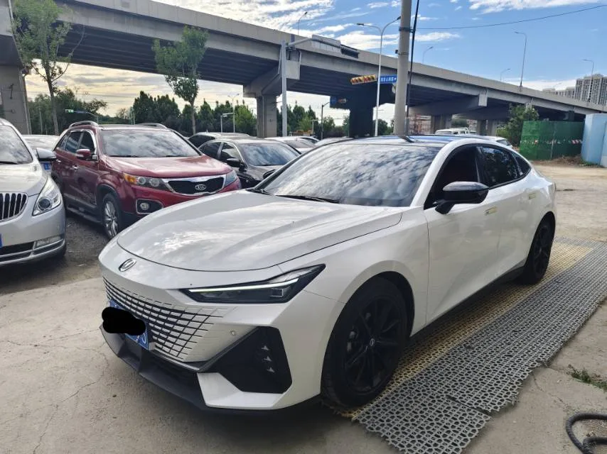 Changan 2023 UNI-V 1.5T Premium Automatic