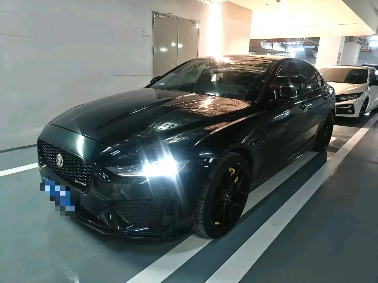 Jaguar XEL 2021 2.0T 250PS Obsidian Black Sport Edition