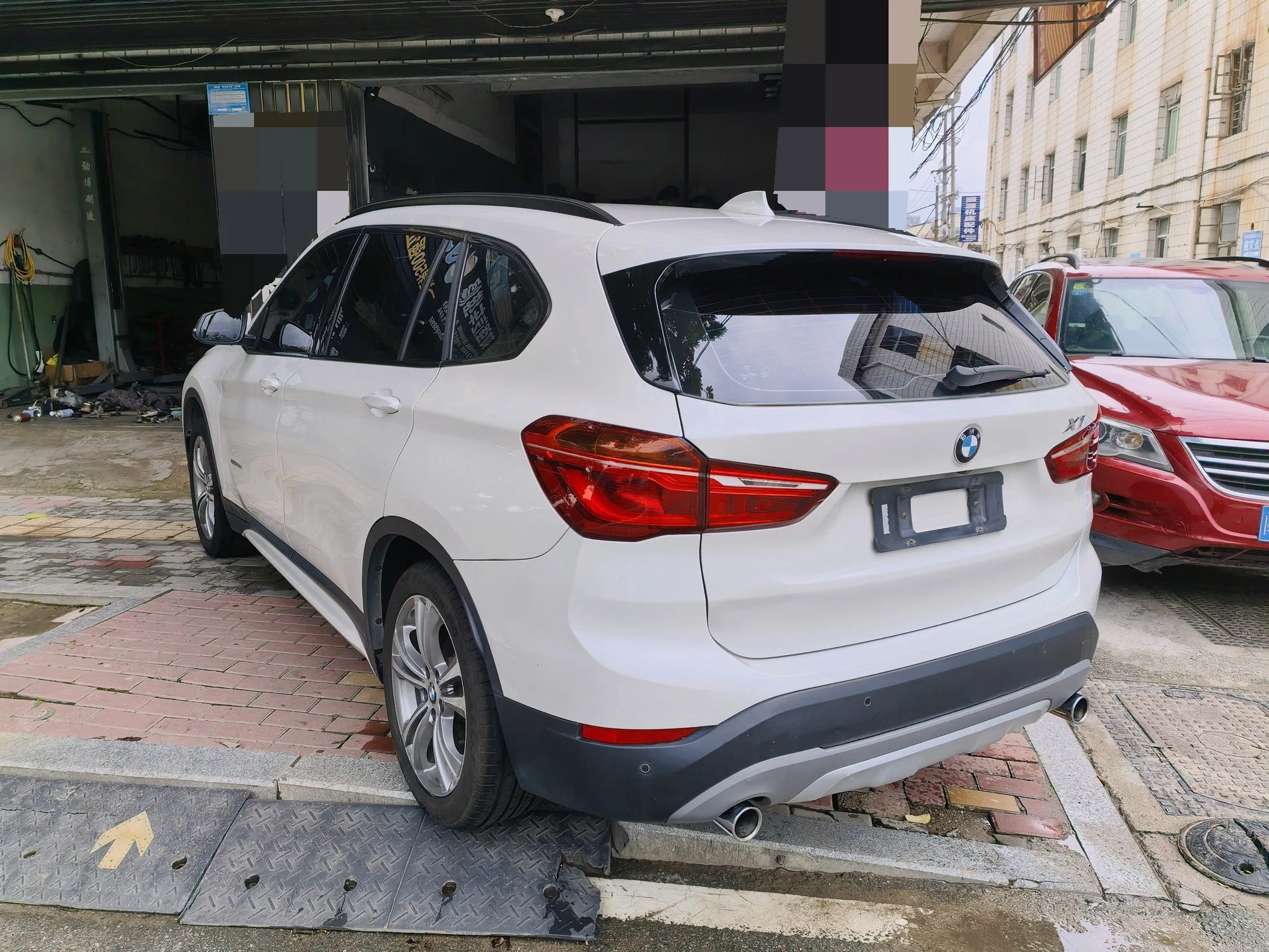 BMW X1 2018 sDrive20Li Leading Edition
