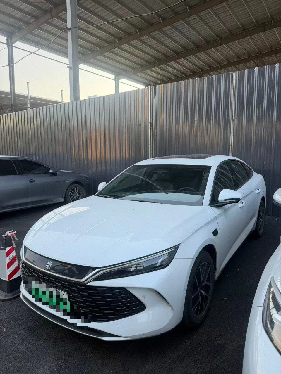 BYD 2025 Qin L DM-i 1.5 CVT Intelligent Driving Edition 120KM Leading Model, Automatic Transmission