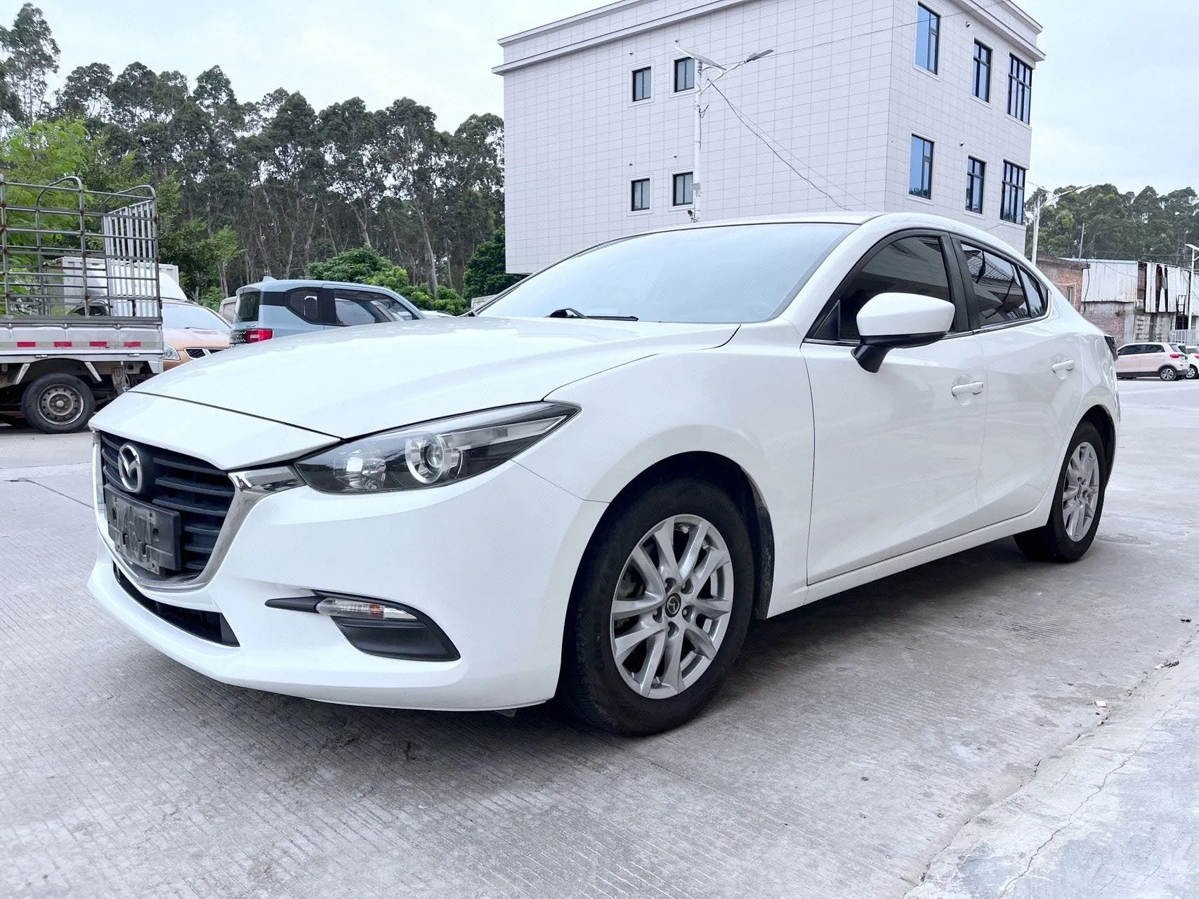 Mazda3 Axela 2017 Sedan 1.5L Automatic Comfort Model (China VI Emission Standard)