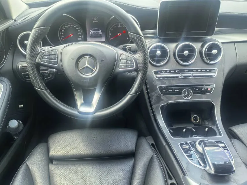 2016 Mercedes-Benz C-Class C 180 L Sport