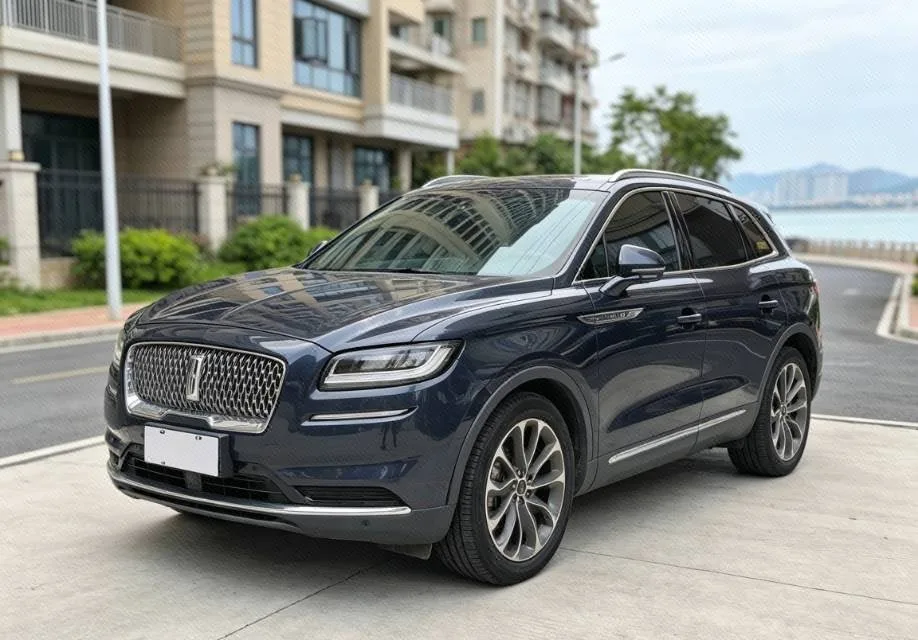 Navigator 2021 2.0T AWD Premium Edition