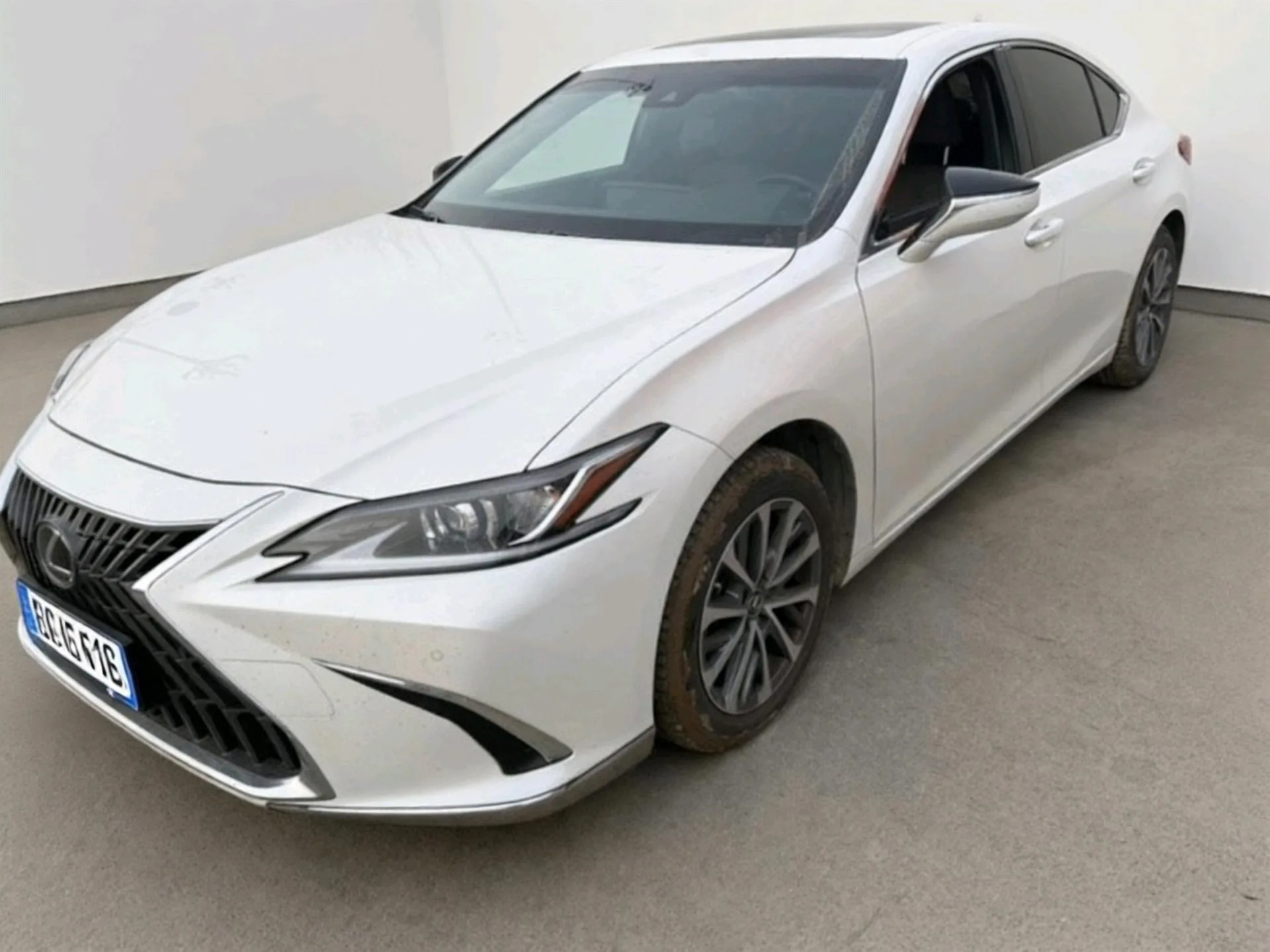 Lexus ES 2023 200 Luxury Edition