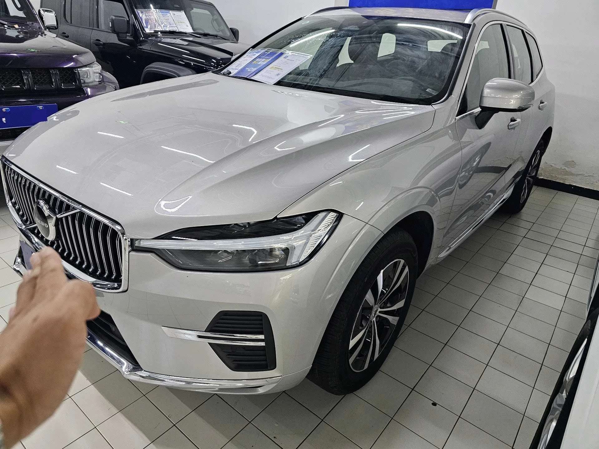 2024 Volvo XC60 B5 AWD Inscription Luxury Edition