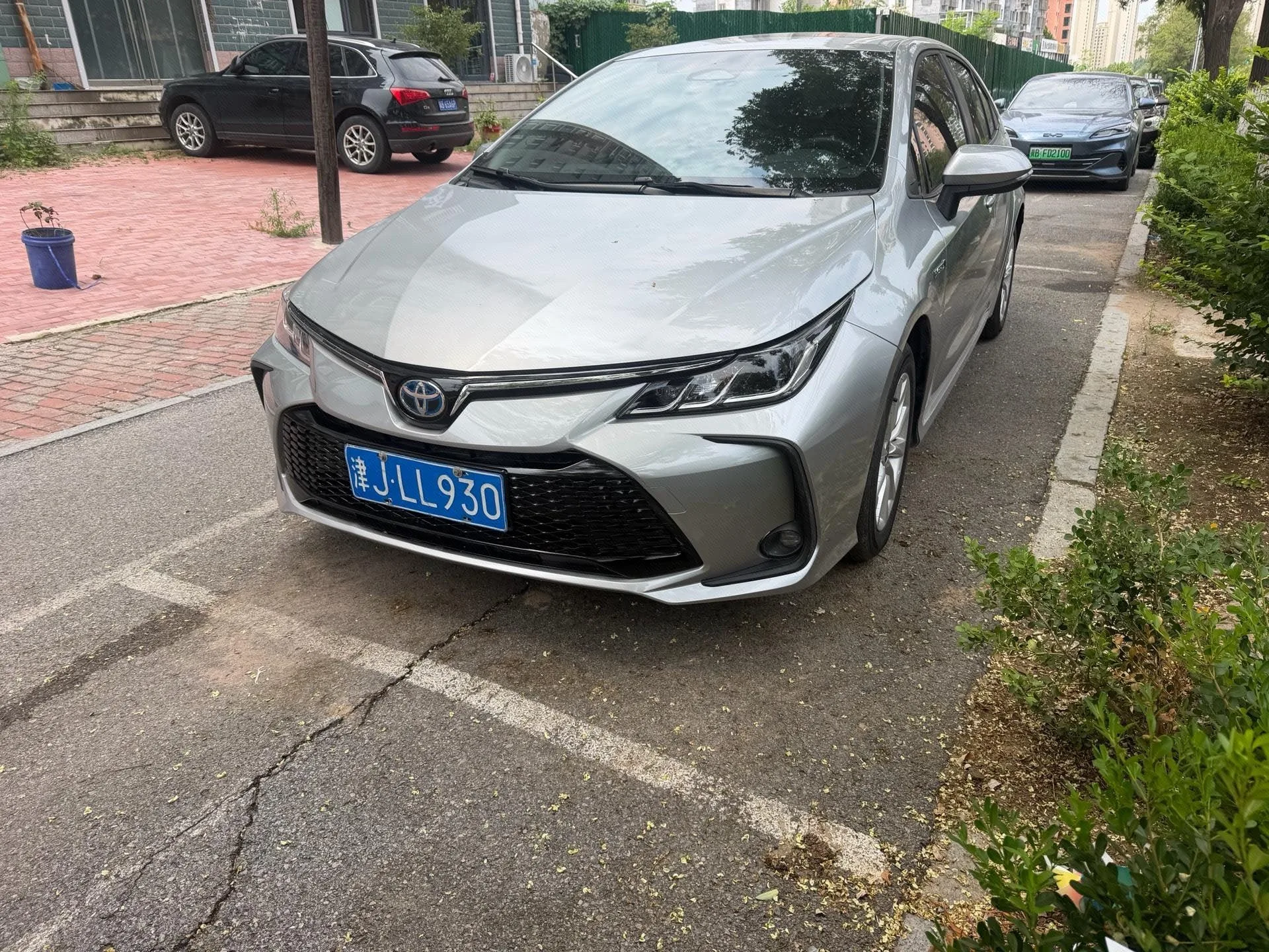 Toyota 2023 Corolla Hybrid 1.8 CVT Intelligent Electric Hybrid Flagship Edition Automatic Transmission