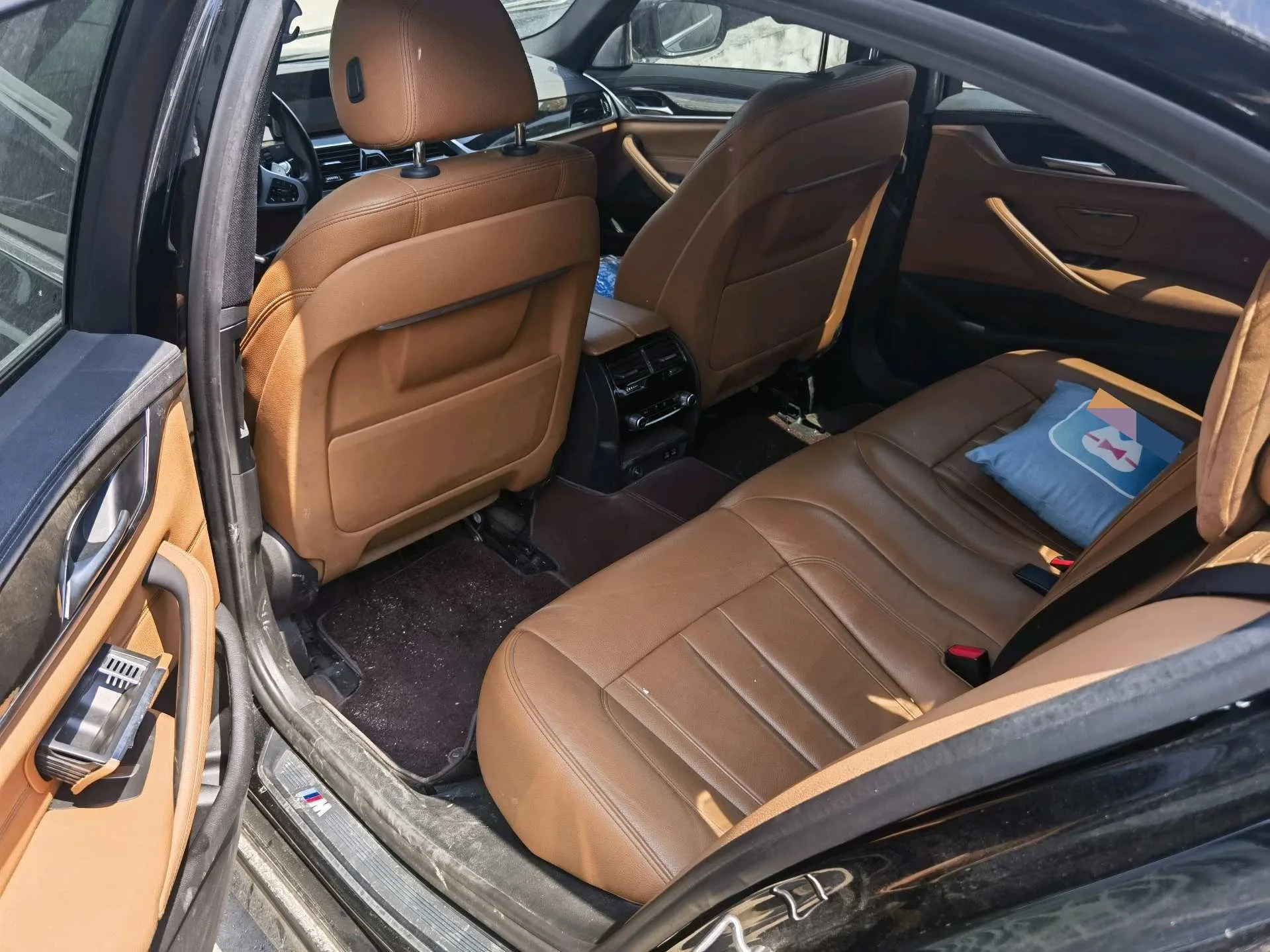 2020 BMW 5 Series 530Li Leading Edition M Sport Package